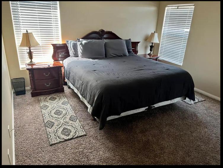 4 Bedroom North Las Vegas With Pool Exterior photo