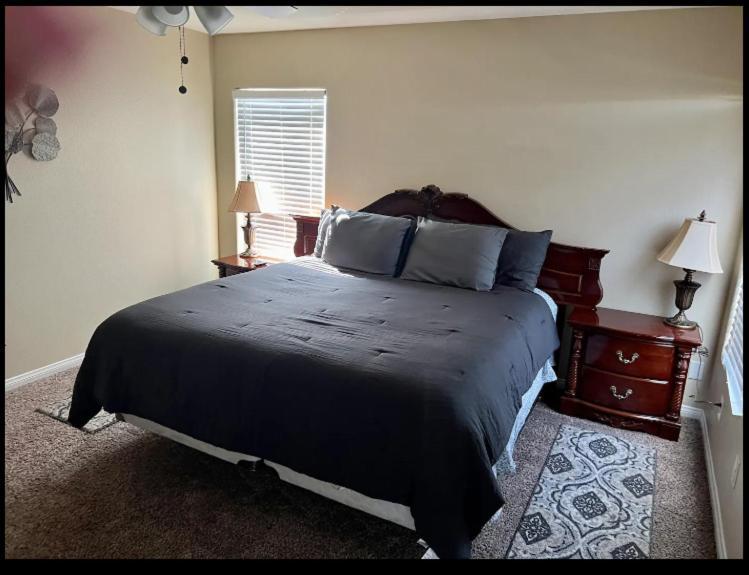 4 Bedroom North Las Vegas With Pool Exterior photo